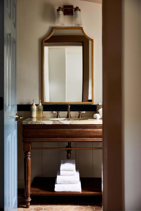 Hotel Blue Iris By Life House Nantucket Exterior foto